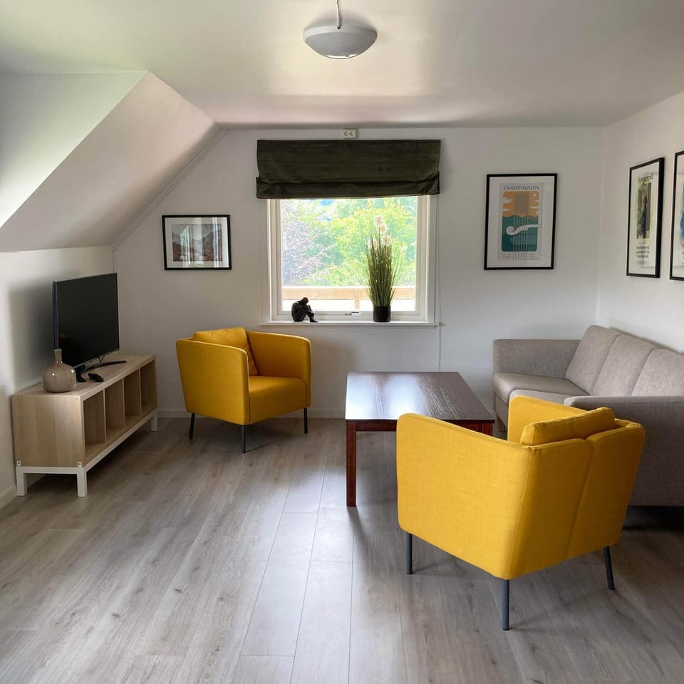 View (from property/room), Living room, Photo of the whole room, Seating area