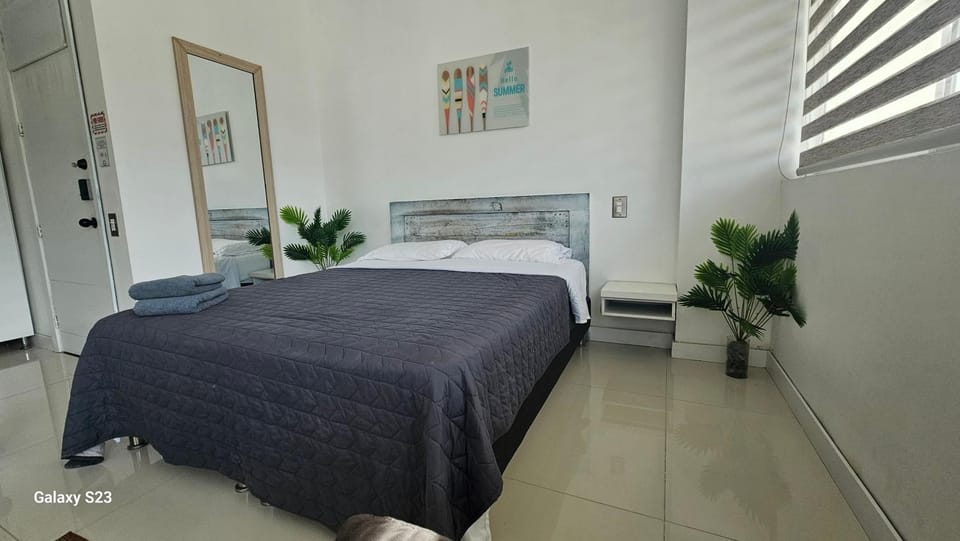 Hugos studio loft Apartment in Gaira
