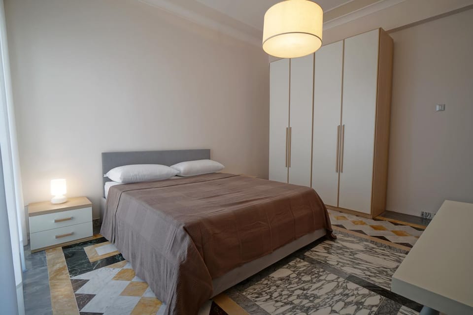 Bed, Photo of the whole room, Bedroom, wardrobe