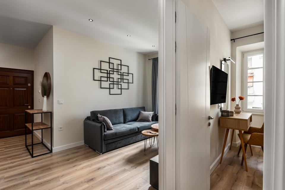 Lorenzo Mavili Suite Apartment in Corfu