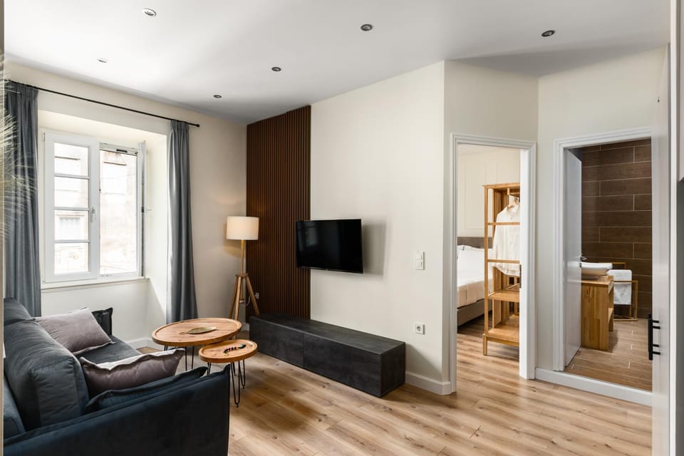 Lorenzo Mavili Suite Apartment in Corfu