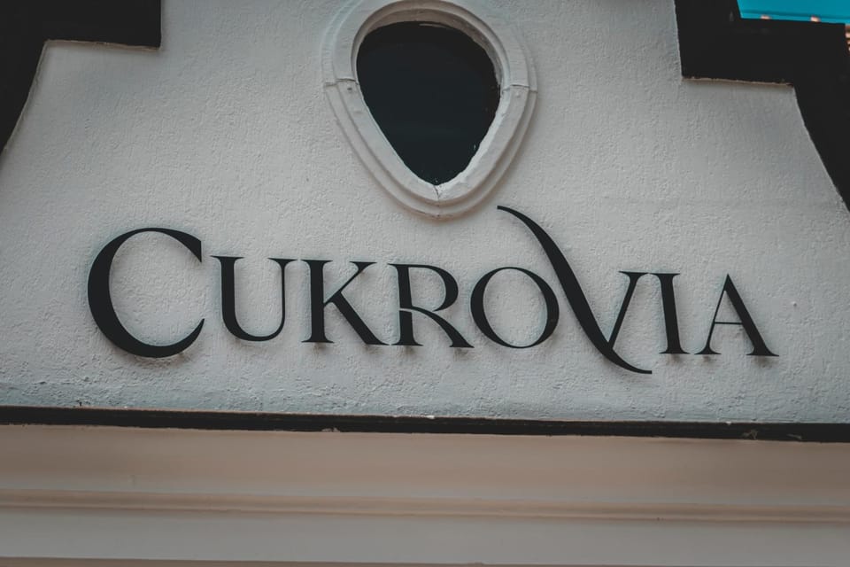 Property logo or sign, Logo/Certificate/Sign, Text overlay, Street view, Certificate/Award