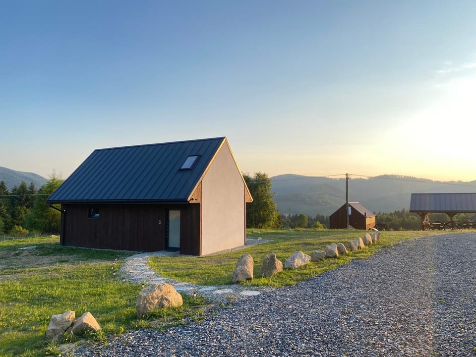 Property building, Spring, Day, Natural landscape, View (from property/room), Garden view, Landmark view, Mountain view, Sunrise, Sunset, Inner courtyard view, Parking