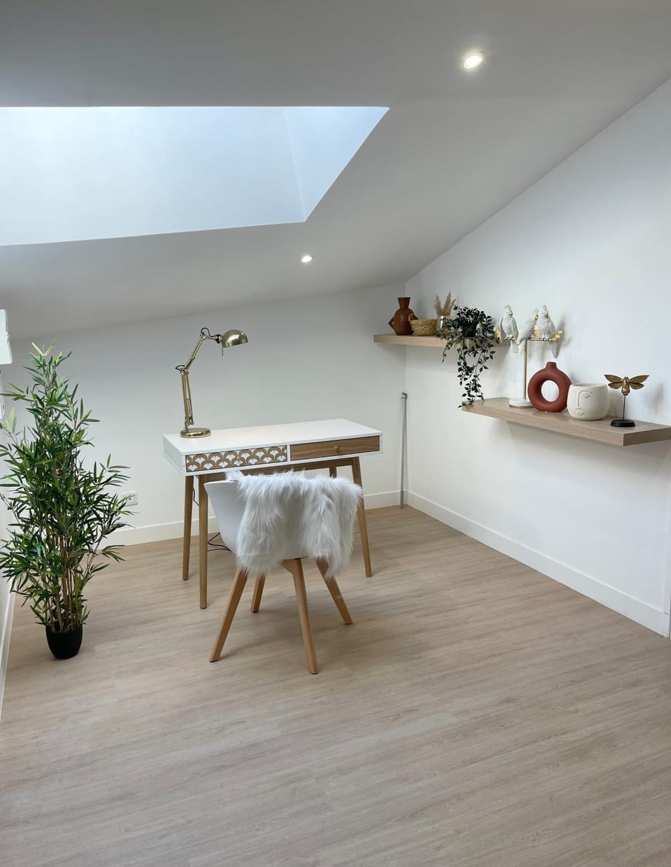 Business facilities, Seating area
