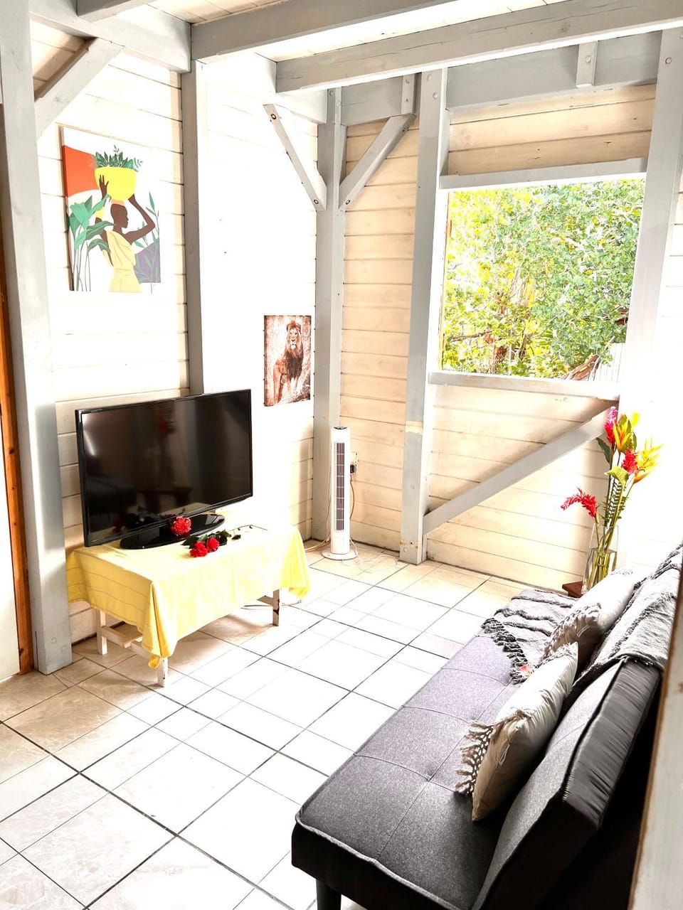 TV and multimedia, Living room