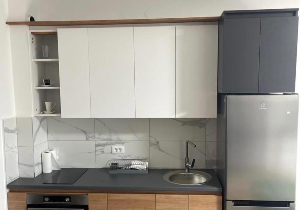 Kitchen or kitchenette, pet friendly, stove