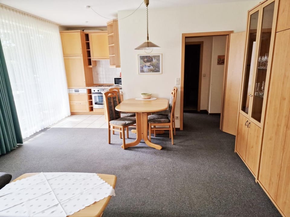 Apartment "Steuermann" hundefreundlich mit Südbalkon Sauna und Parkplatz - 200m zum Deich Apartment in Lower Saxony, Germany