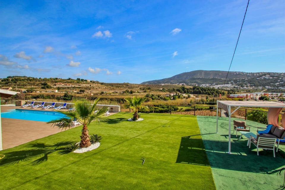 Rosalia - holiday home with panoramic view and private pool in Teluda Villa in Marina Alta