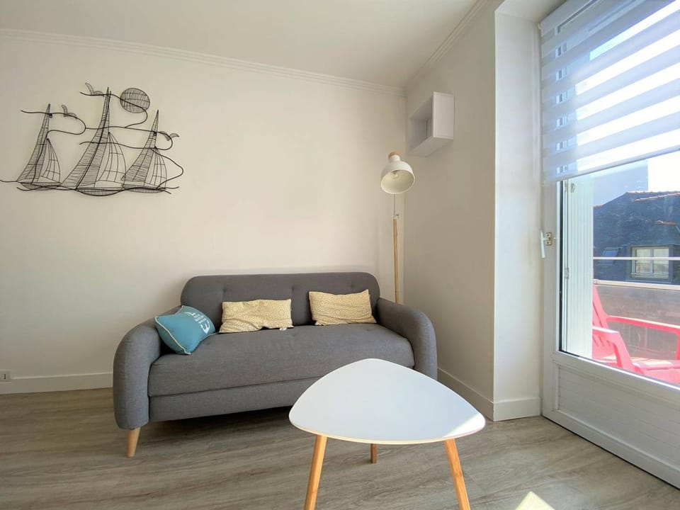 Appartement rénové 5 personnes avec balcon au centre de Perros-Guirec - FR-1-368-382 Apartment in Perros-Guirec