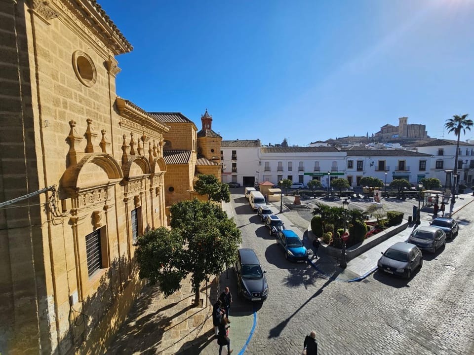 City view, Street view