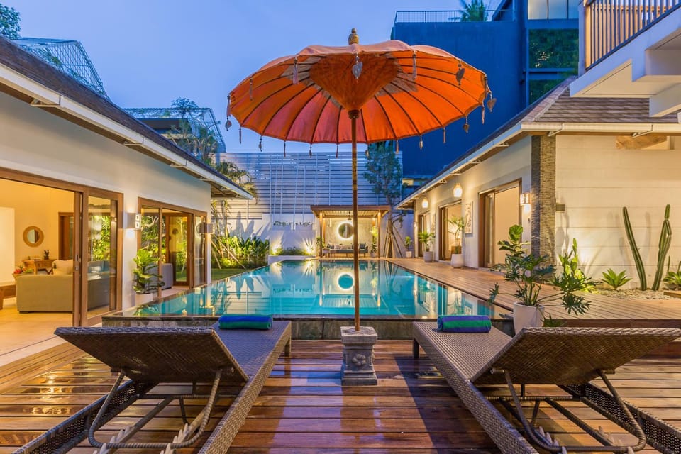 5 bedrooms villa 400m Berawa beach 12m Pool ! Villa in North Kuta