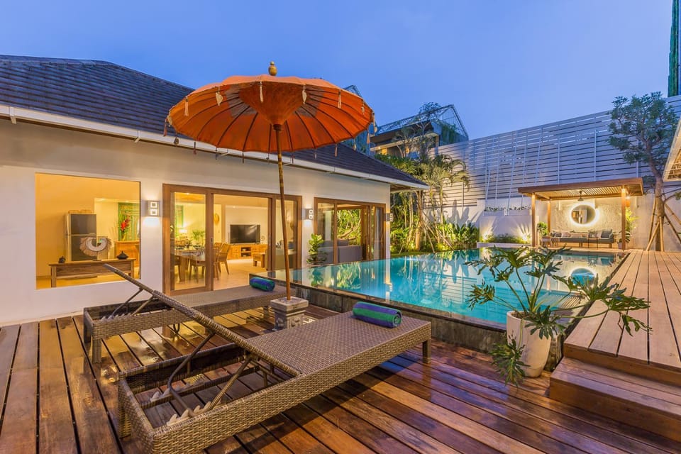 5 bedrooms villa 400m Berawa beach 12m Pool ! Villa in North Kuta