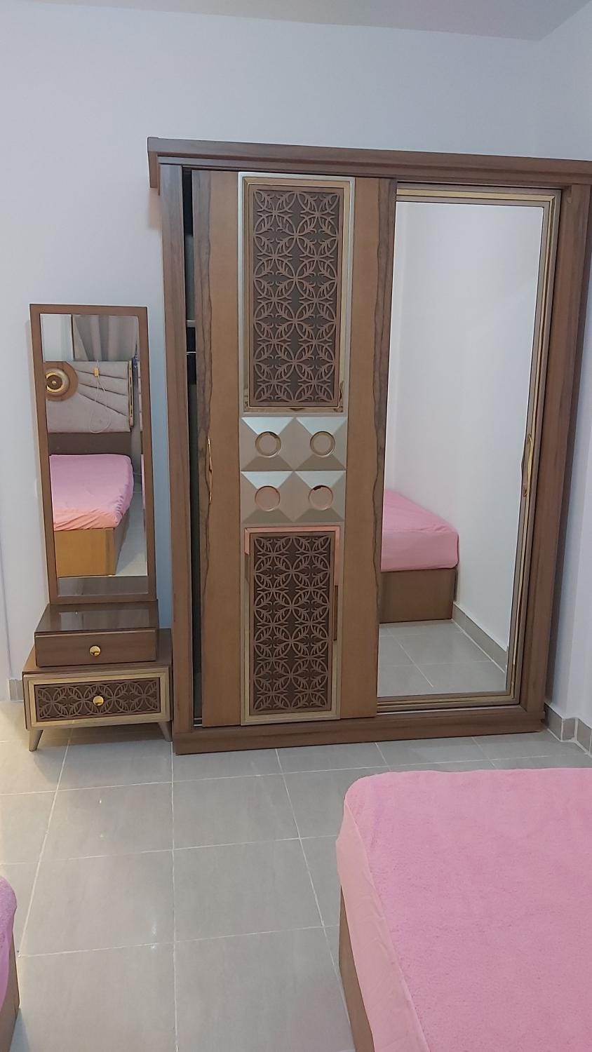 Bedroom, wardrobe
