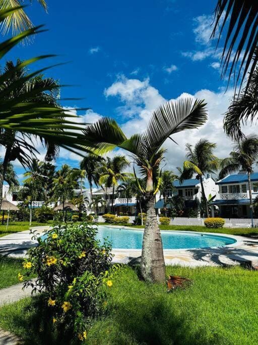 Garden view, Swimming pool