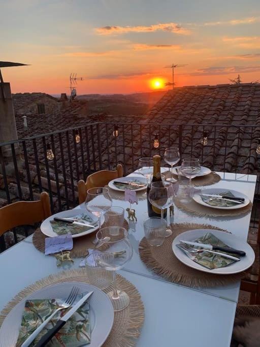 Balcony/Terrace, Dining area, Sunset