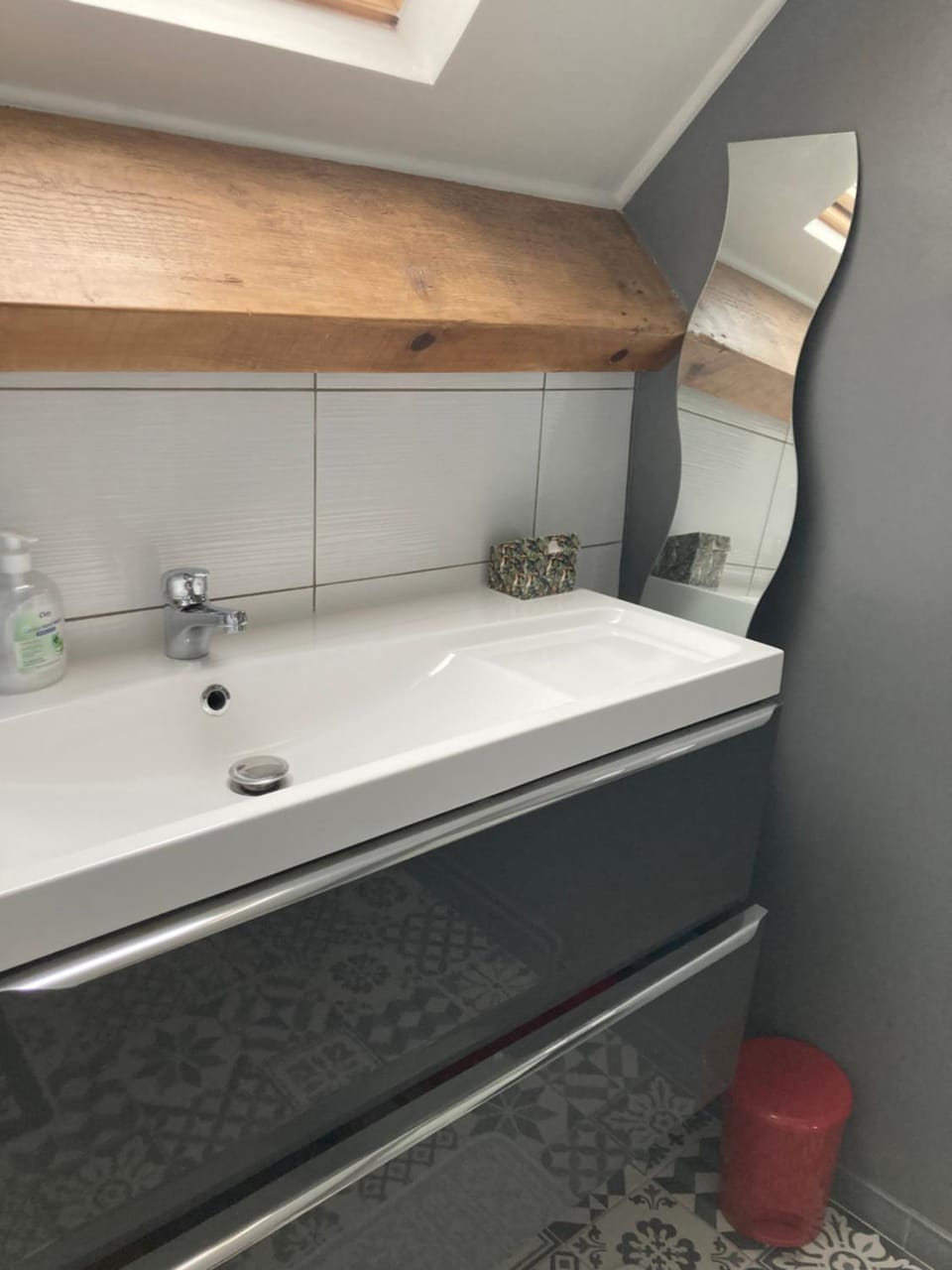 Chambre meublée dans une maison Vacation rental in Île-de-France