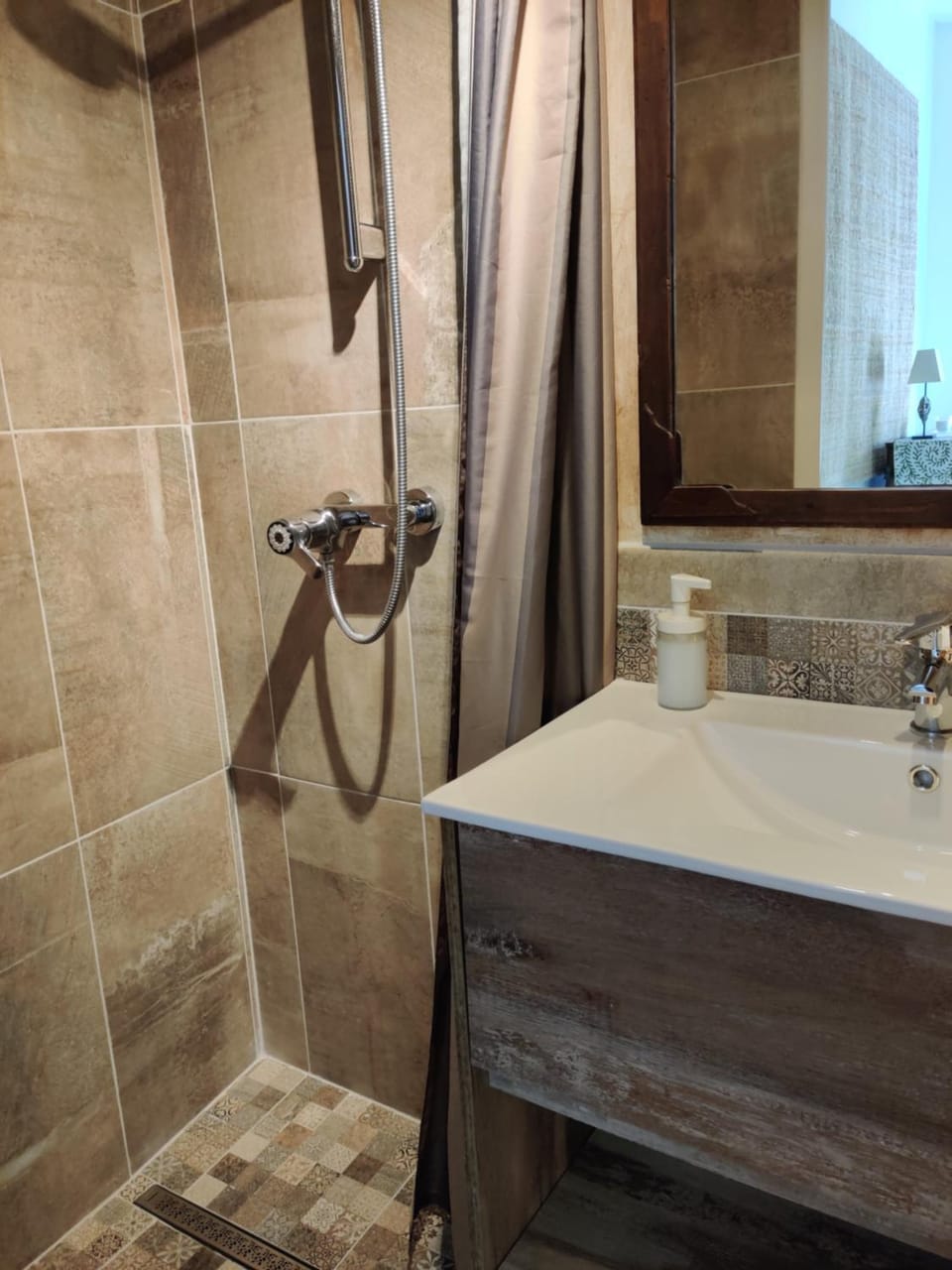 Shower, Bathroom