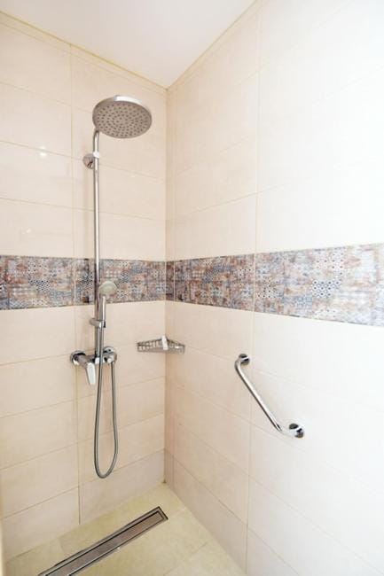 Elli Garden View - Spacious Fully Equipped Apartment Apartment in Kremasti