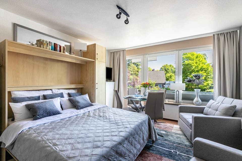 Living room, Bedroom