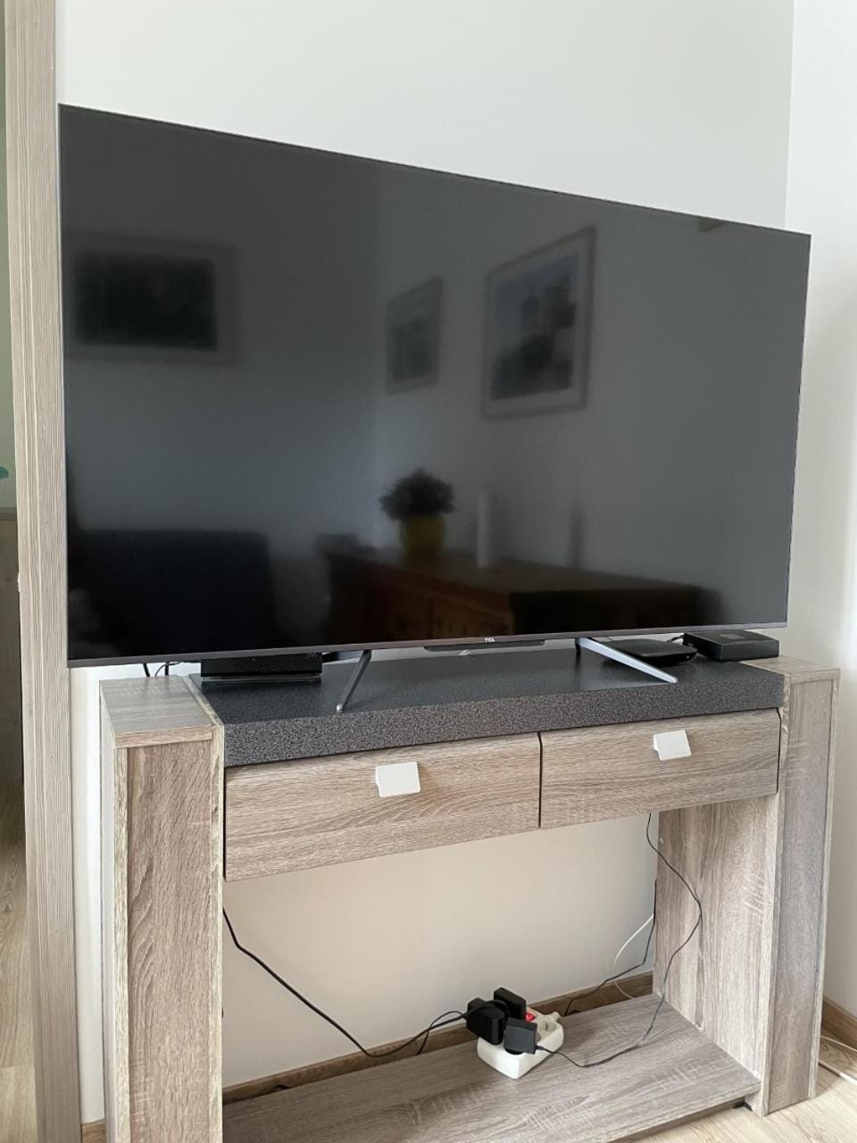 Communal lounge/ TV room, TV and multimedia