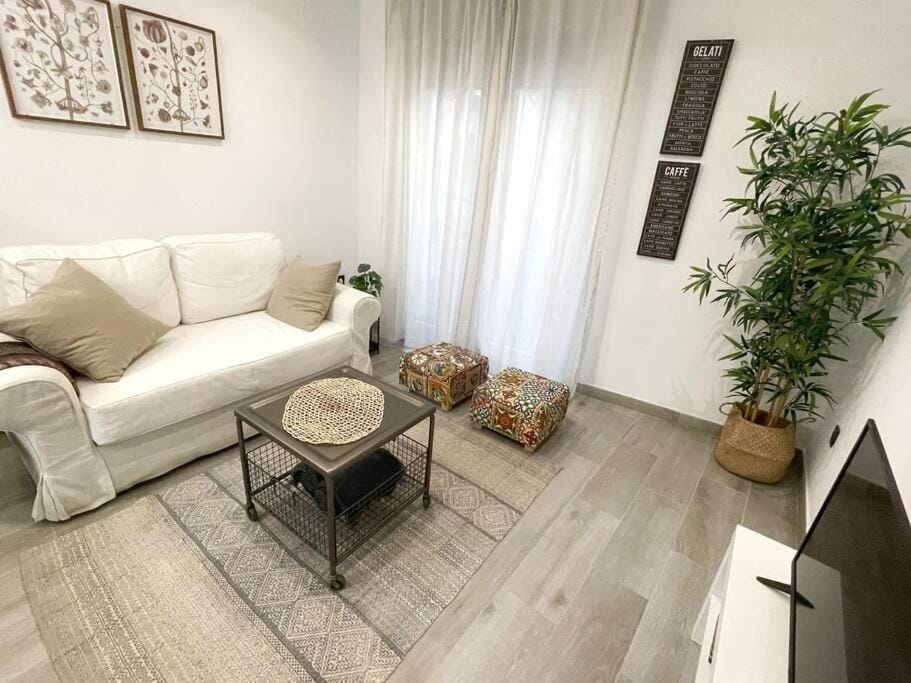 Casa Pilarica | Casco Antiguo Apartment in Zaragoza