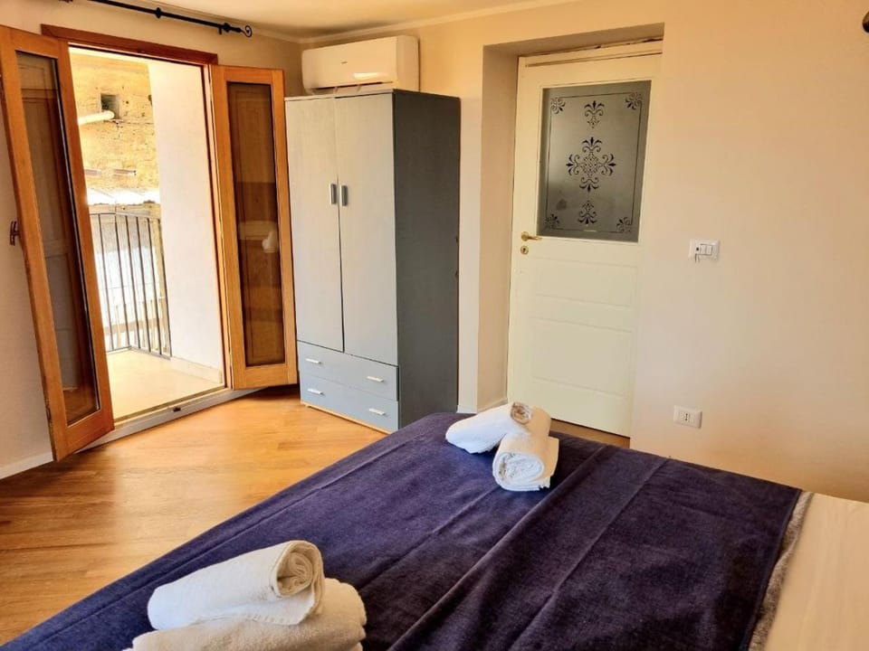 Bed, Photo of the whole room, Bedroom, towels, wardrobe