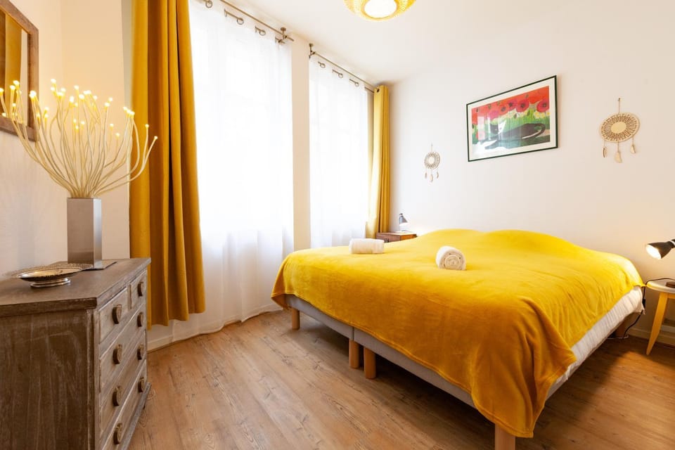 Le Patio - Hypercentre - cour au calme - wifi Apartment in Vannes