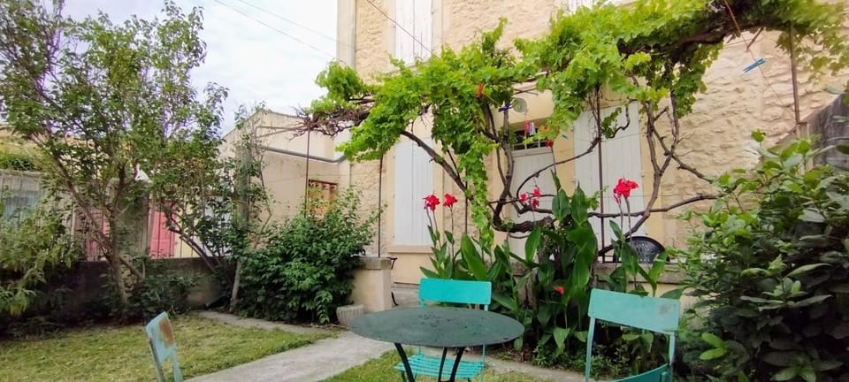 Patio, Garden, Garden, hair dresser