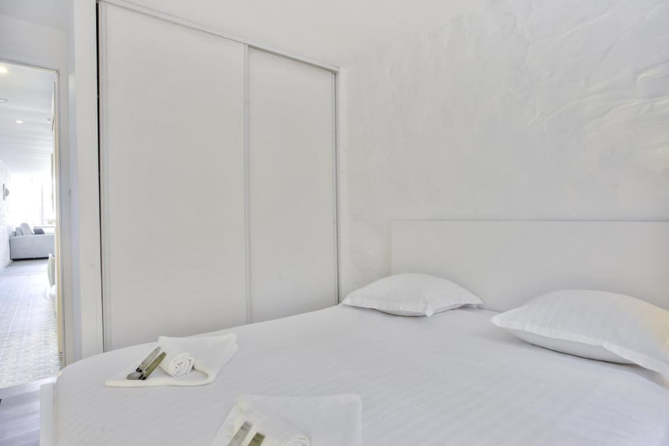 Appartement Volet Bleu - Welkeys Apartment in Bayonne
