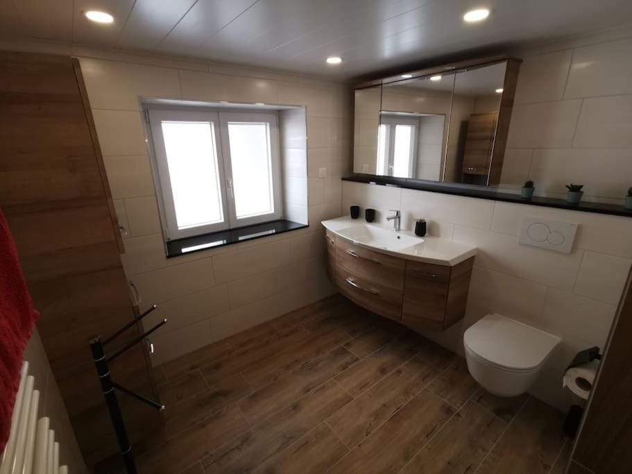 Toilet, Bathroom