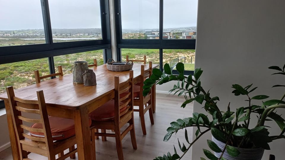 Patio, Balcony/Terrace, Seating area, Dining area, Sea view