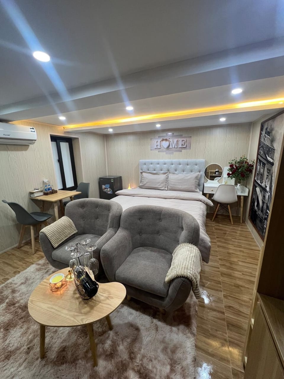 Sunflower Homestay Hai Phong Apartment in Laos
