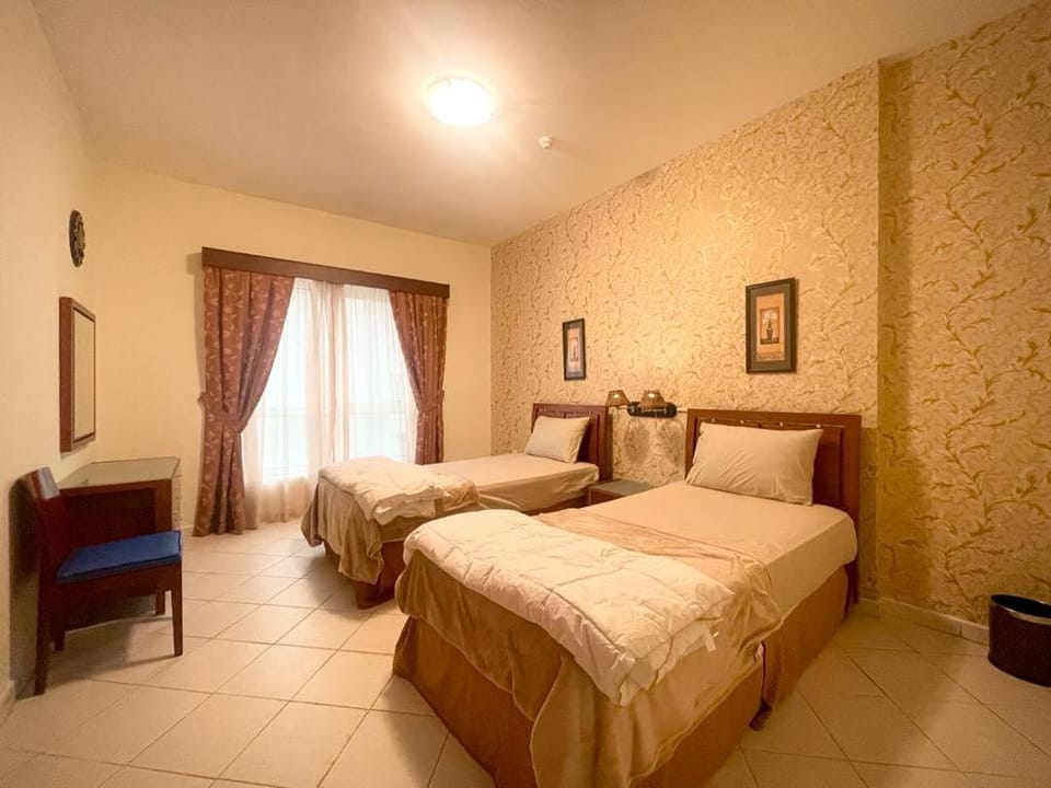 Lovely 2BR Al Deyafa Apartment in Dubai