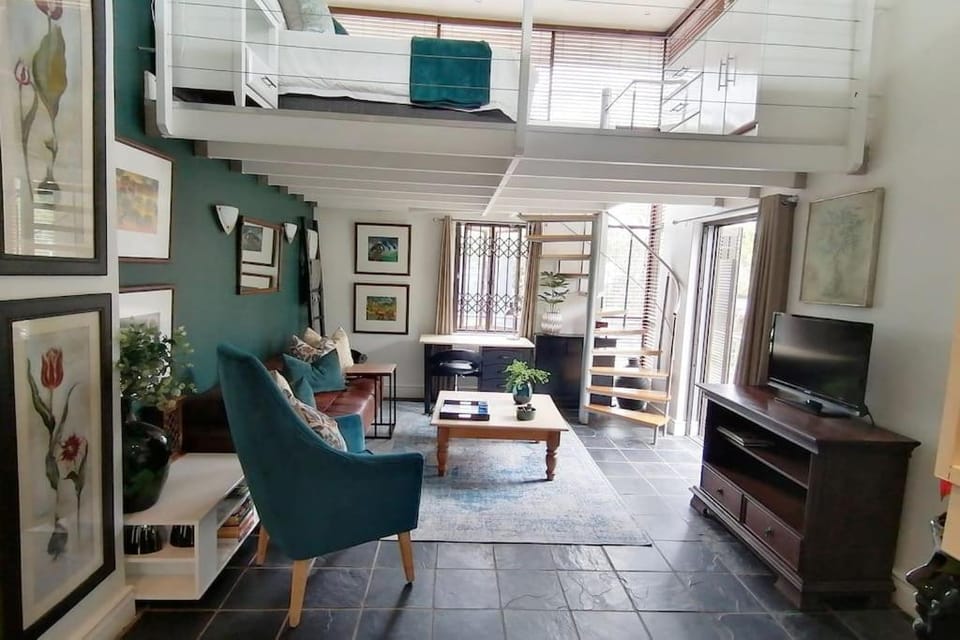 The Lookout Loft, a short stroll into town Apartment in Stellenbosch