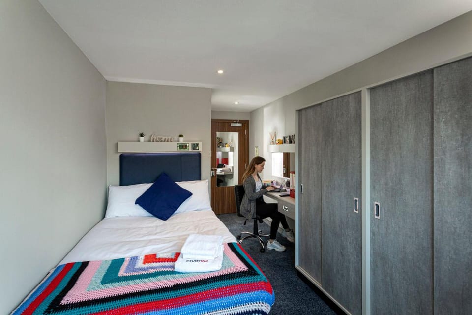 Bed, Photo of the whole room, Bedroom, wardrobe