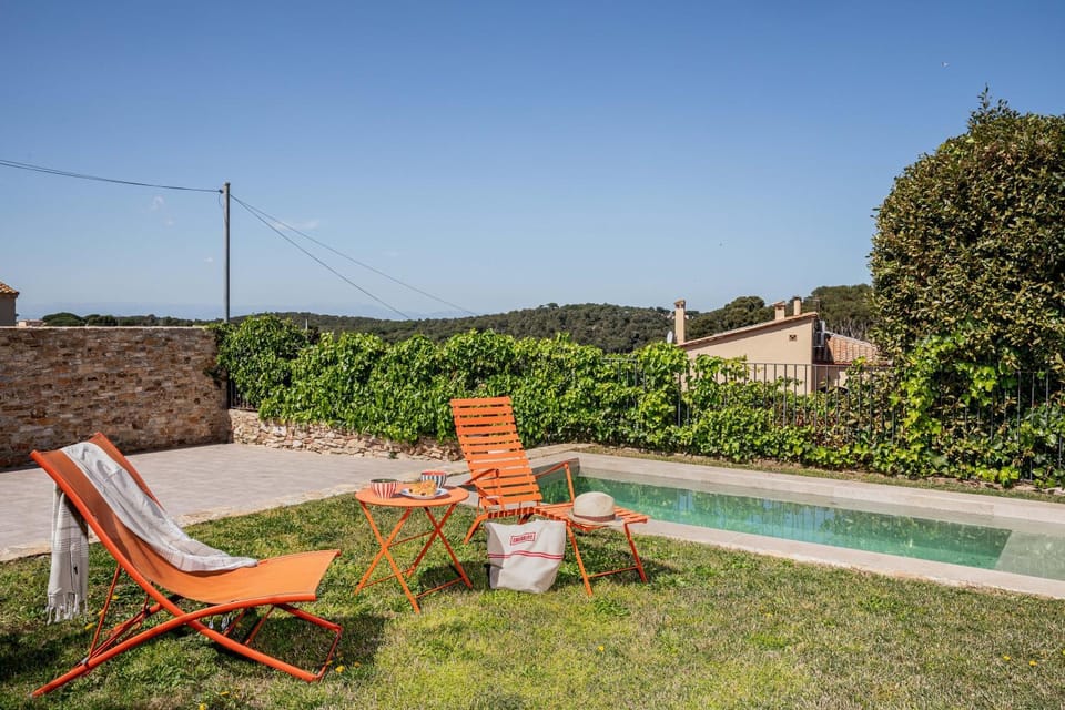 Natural landscape, Garden view, Pool view, sunbed