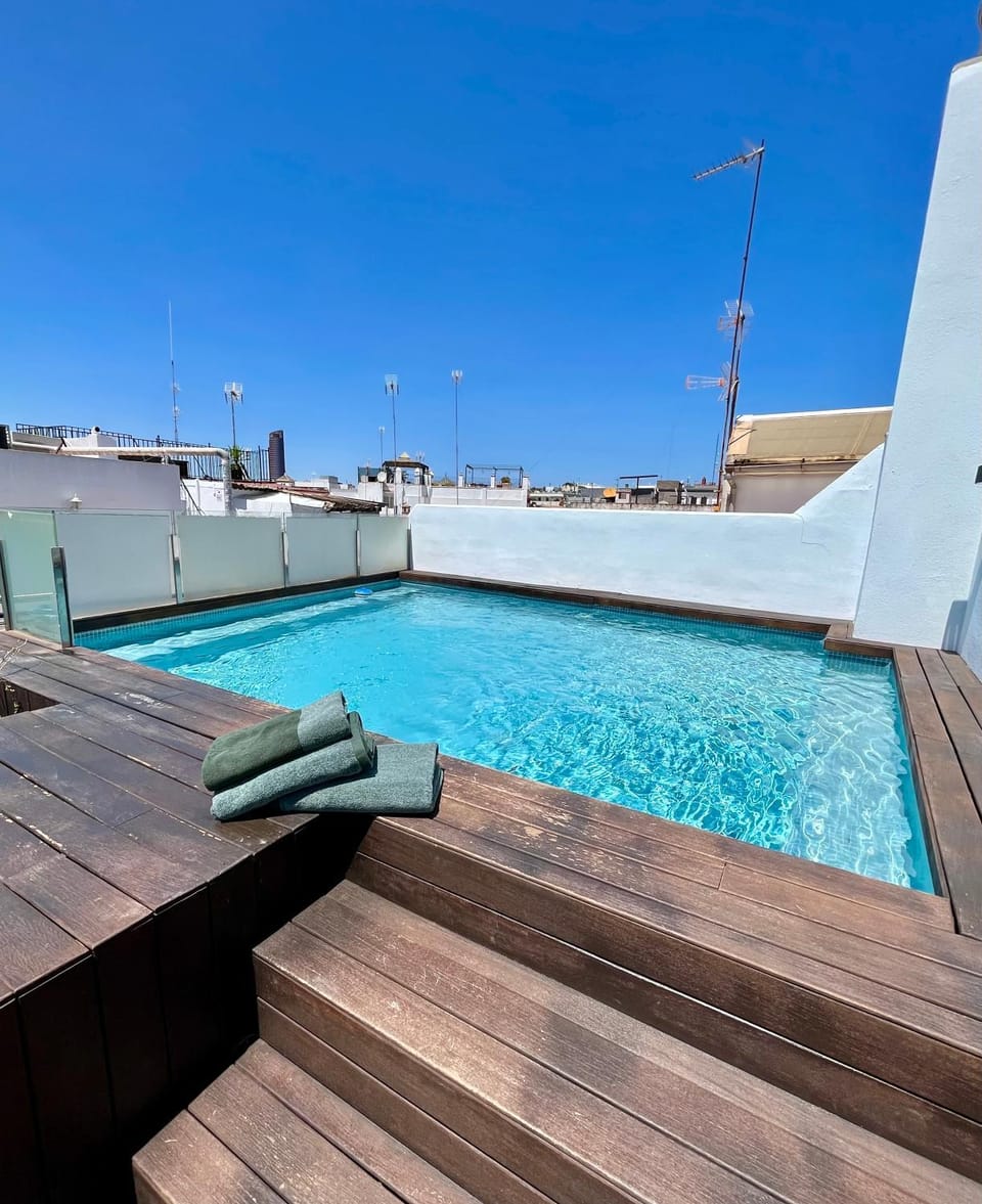 Fdez Amazing House by Cathedral and Giralda with private Pool House in Seville