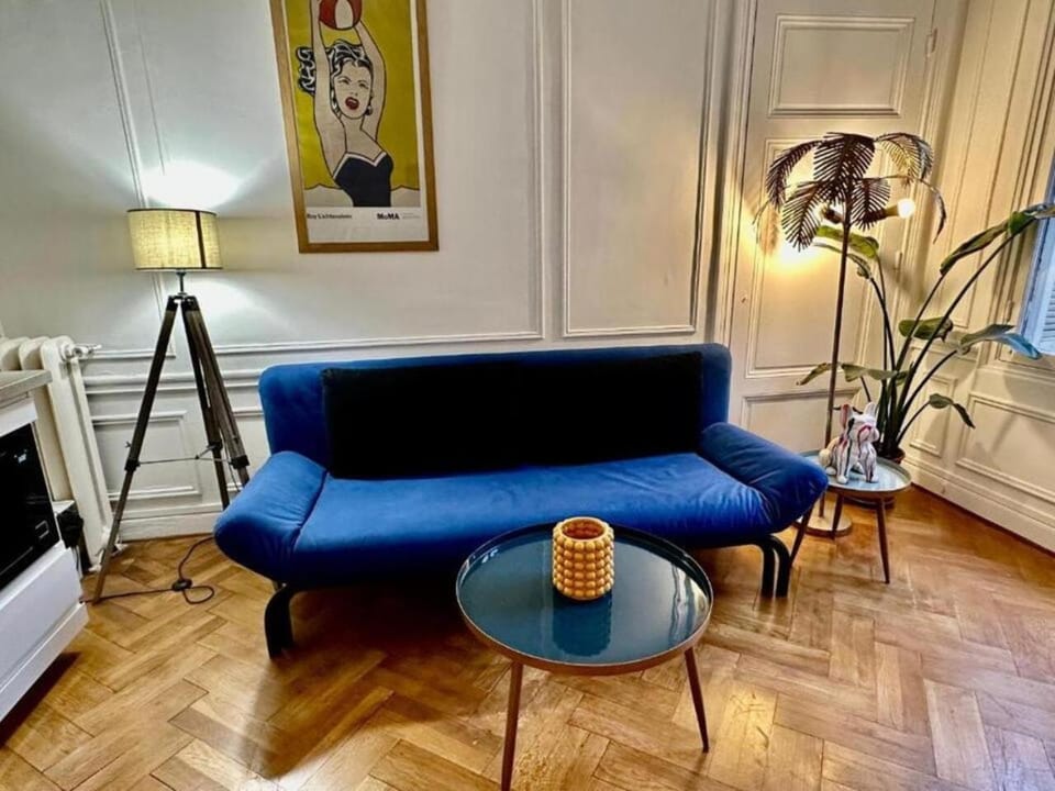 Luxurious 2 bedrooms on Promenades des Anglais Apartment in Nice