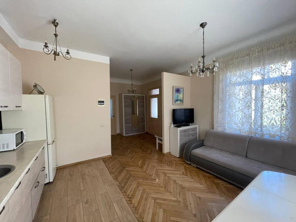 TV and multimedia, Seating area, wardrobe