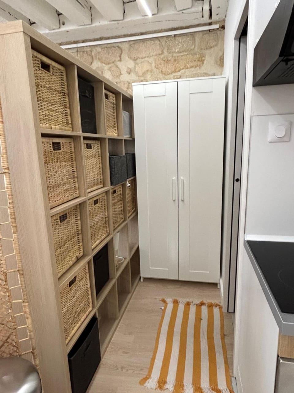 Kitchen or kitchenette, wardrobe