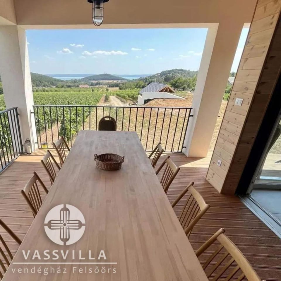 View (from property/room), Balcony/Terrace
