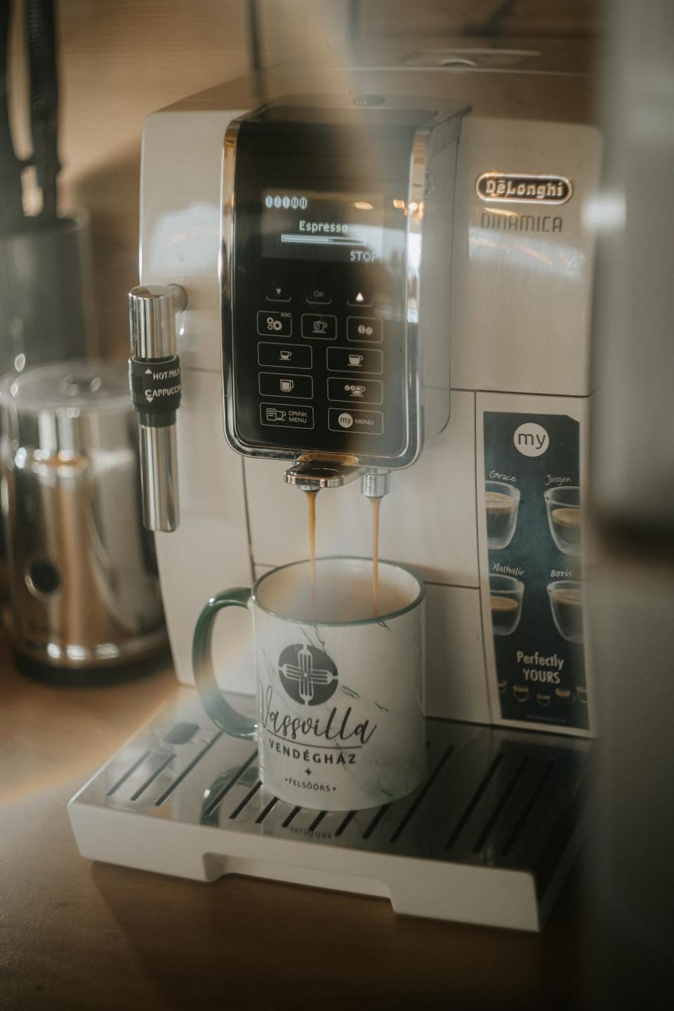 Coffee/tea facilities, kitchen