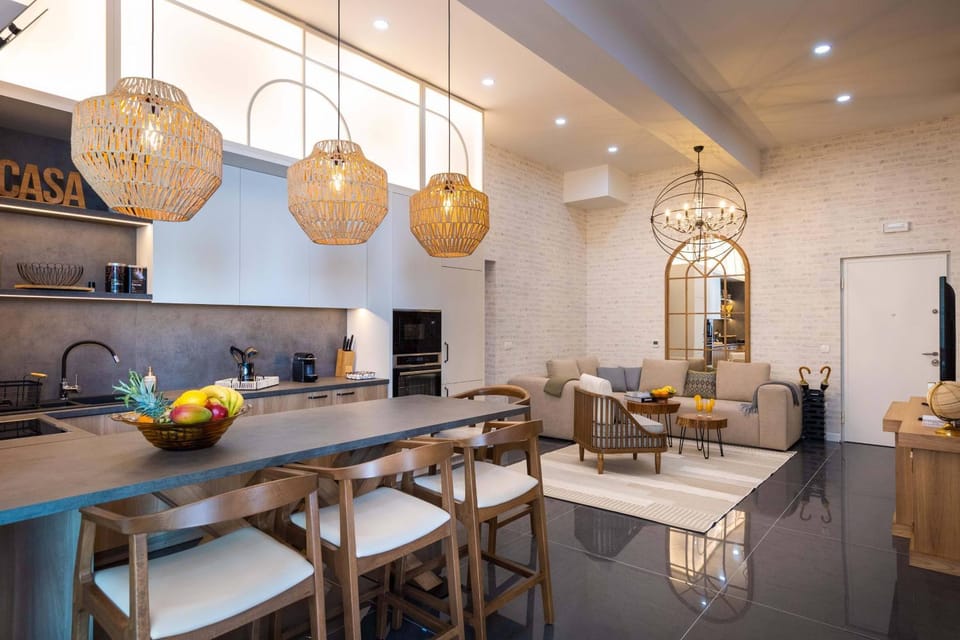 TV and multimedia, Kitchen or kitchenette, Living room, Seating area, Dining area, minibar, pet friendly