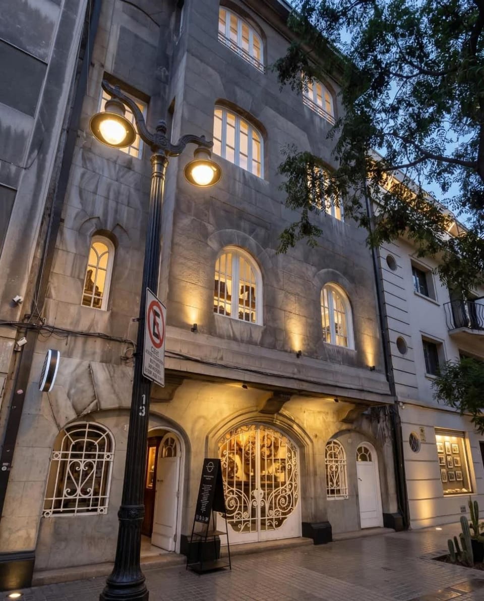 HOM I Wifi AirAcond Cafe Encanto Arte Lastarria Apartment in Santiago