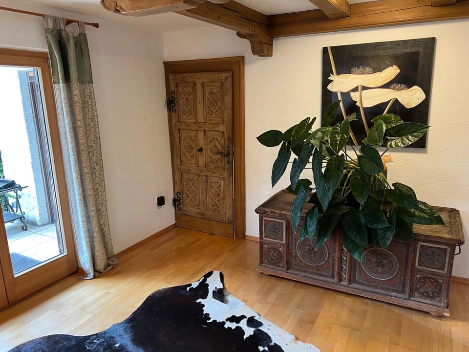 Alpen Suite Tegernsee - große Sonnenterasse und idyllischer Garten Apartment in Tegernsee