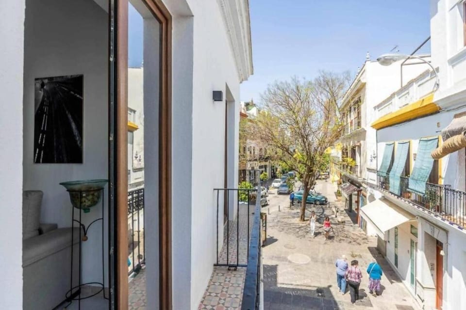 Neighbourhood, City view, Street view, Location