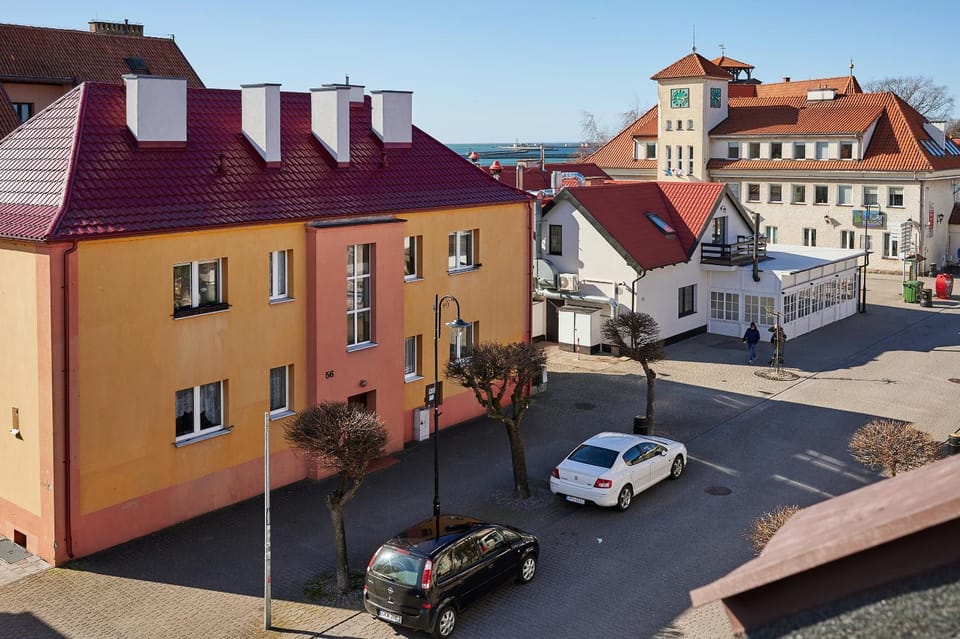 Apartament Bursztynowy Piec Apartment in Pomeranian Voivodeship