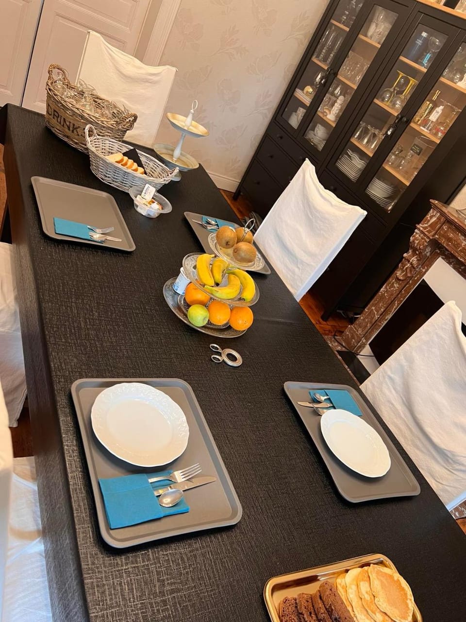 Breakfast, Continental breakfast