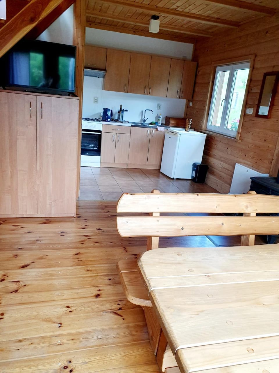 TV and multimedia, Kitchen or kitchenette, Living room, Seating area, Dining area, pet friendly, stove