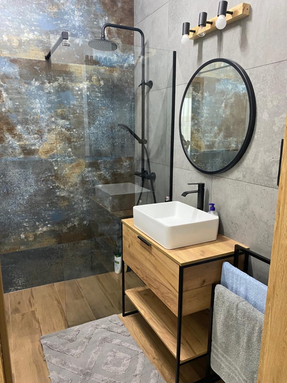 Shower, Bathroom